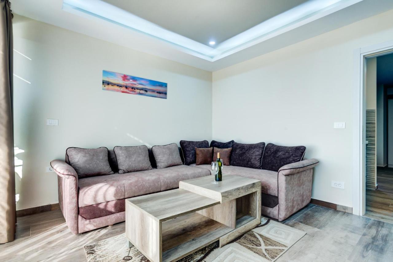 Hotel Zan Ulcinj Quarto foto