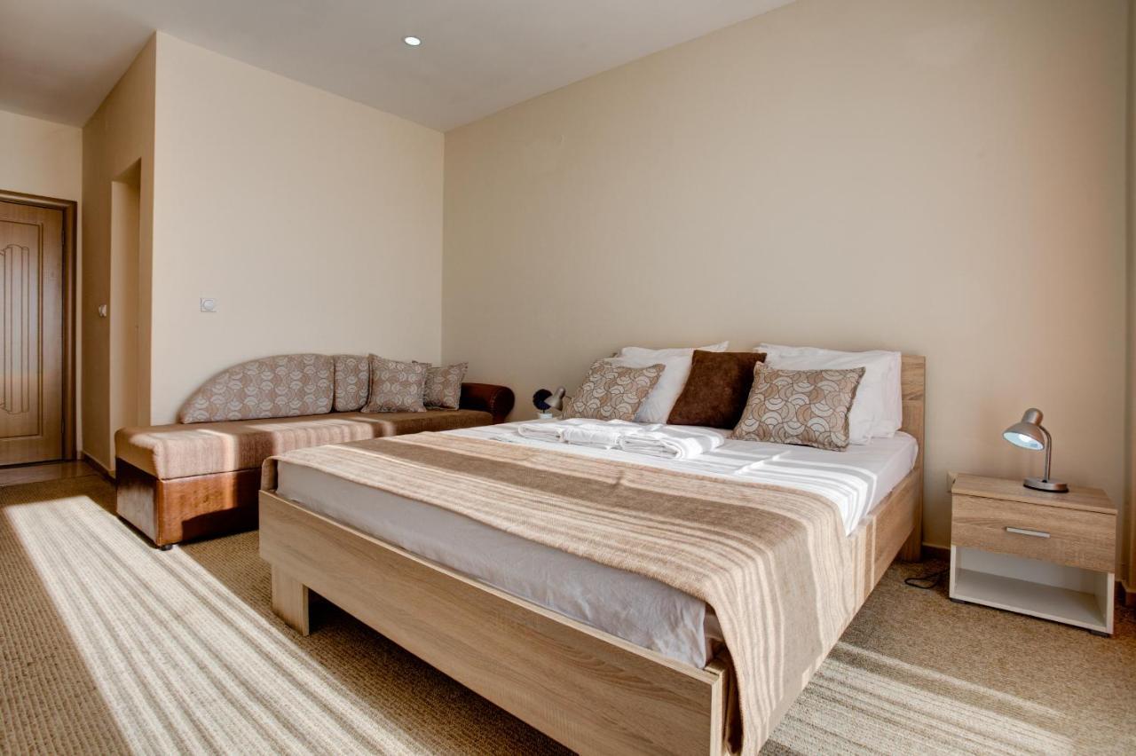 Hotel Zan Ulcinj Quarto foto