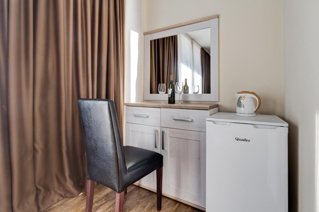 Hotel Zan Ulcinj Quarto foto
