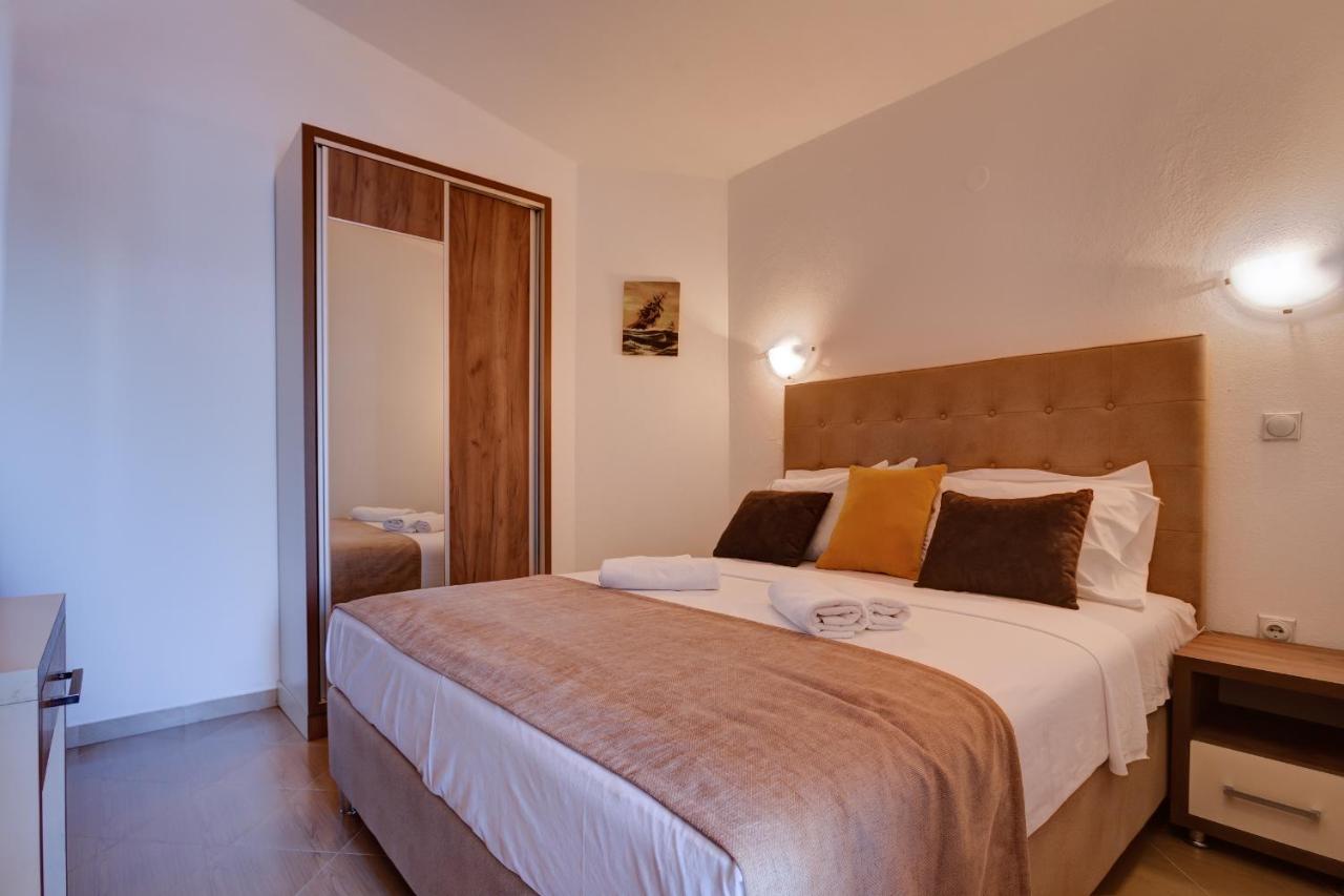 Hotel Zan Ulcinj Quarto foto